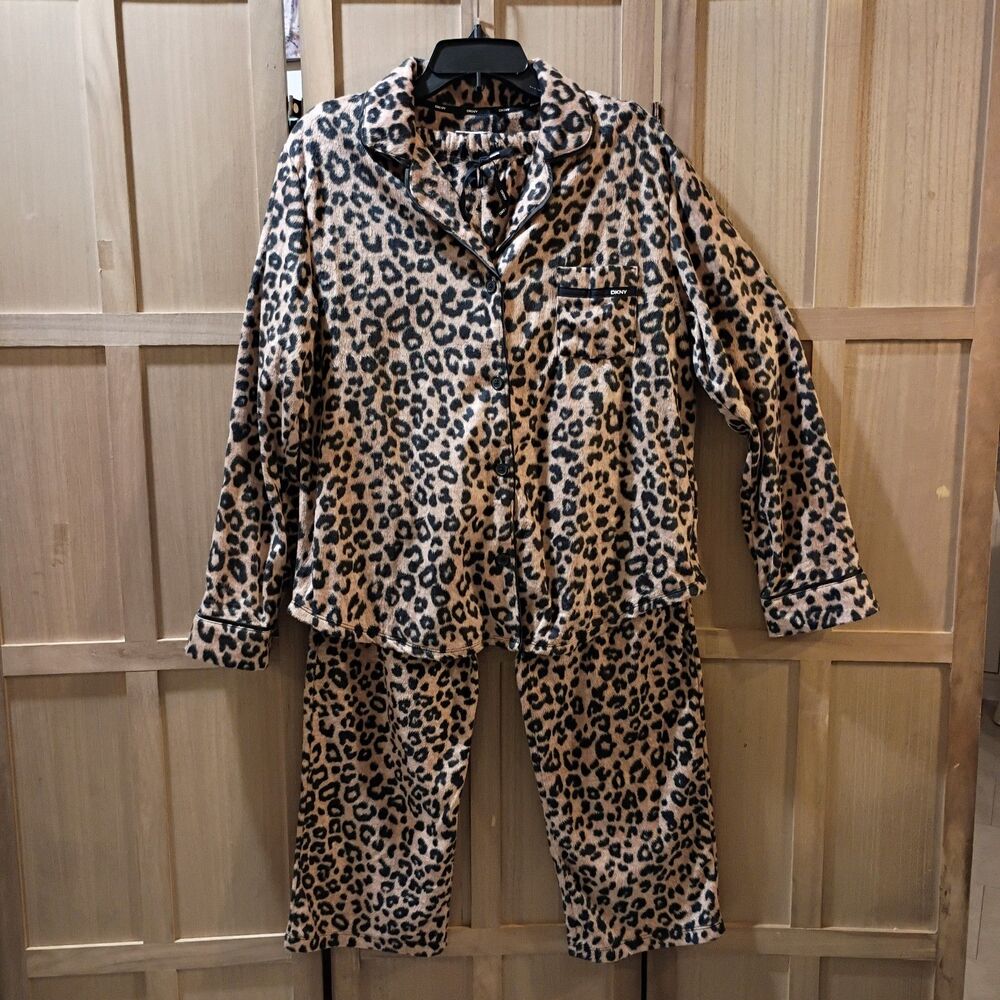 DKNY leopard pajama set size medium